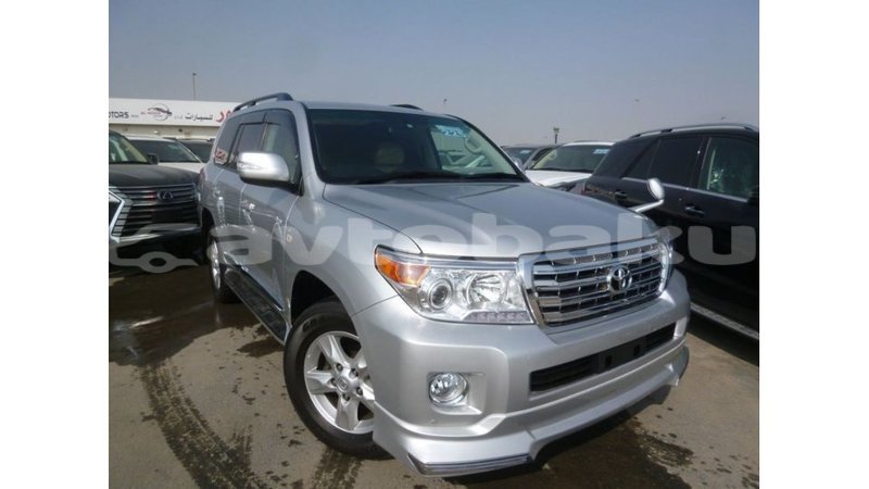 Big with watermark toyota land cruiser abseron import dubai 2362