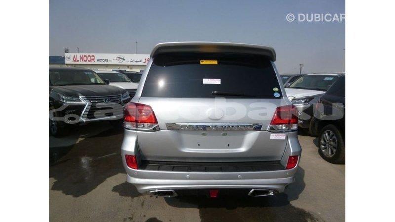 Big with watermark toyota land cruiser abseron import dubai 2362