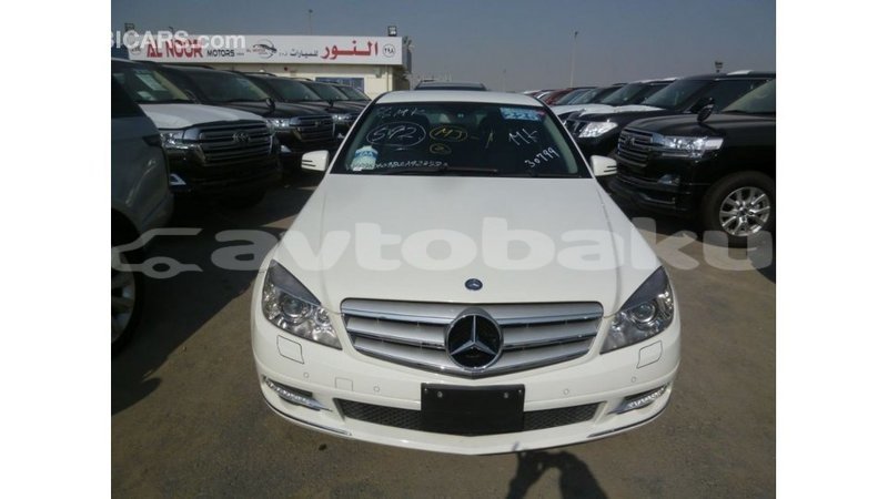 Big with watermark mercedes benz 200 abseron import dubai 2364