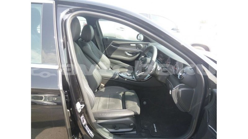 Big with watermark mercedes benz 190 abseron import dubai 2366