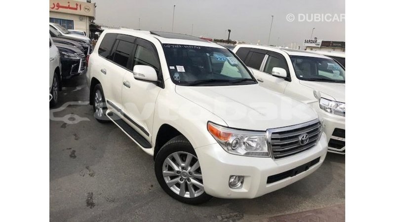 Big with watermark toyota land cruiser abseron import dubai 2368