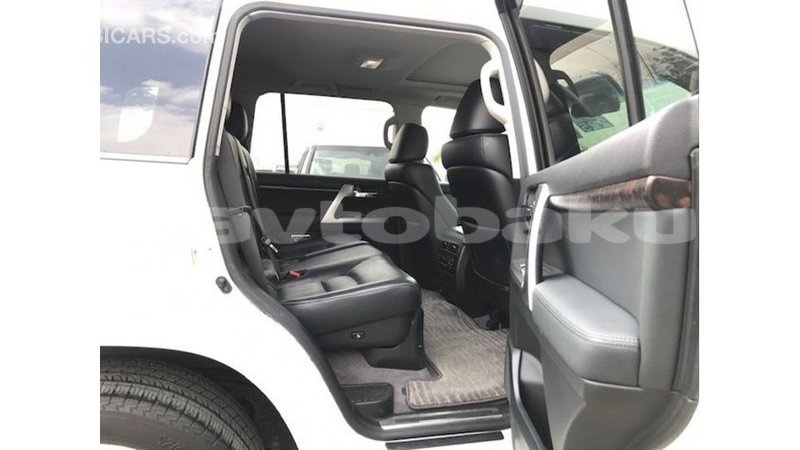 Big with watermark toyota land cruiser abseron import dubai 2368