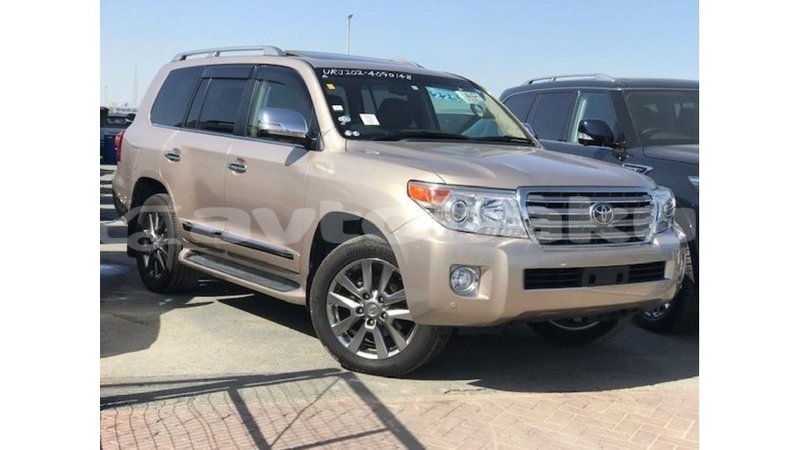 Big with watermark toyota land cruiser abseron import dubai 2369