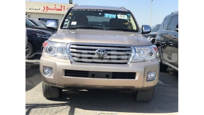 Big with watermark toyota land cruiser abseron import dubai 2369