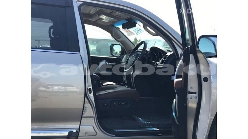 Big with watermark toyota land cruiser abseron import dubai 2369