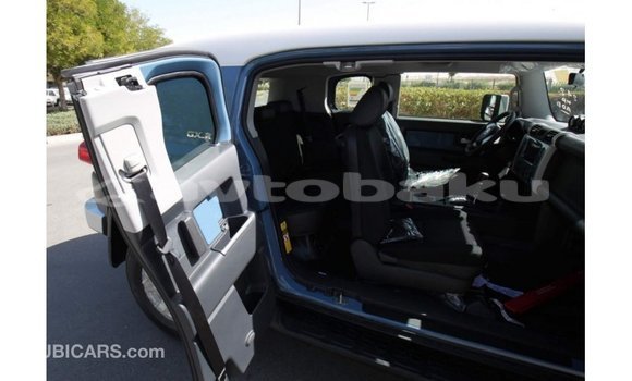 Buy Import Toyota FJ Cruiser Blue Car in Import - Dubai in Abseron
