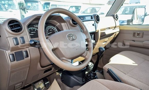 Buy Import Toyota Land Cruiser Beige Car in Import - Dubai in Abseron Buy Import Toyota Land Cruiser Beige Car in Import - Dubai in Abseron