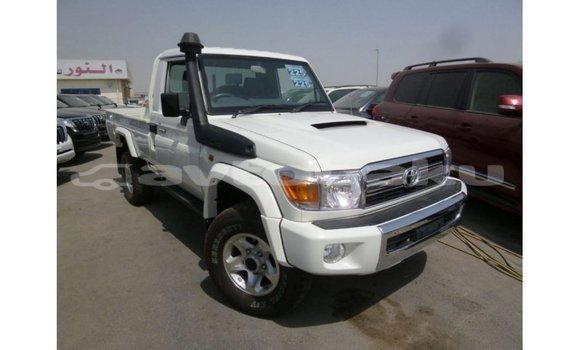 Buy Import Toyota Land Cruiser White Car in Import - Dubai in Abseron Buy Import Toyota Land Cruiser White Car in Import - Dubai in Abseron