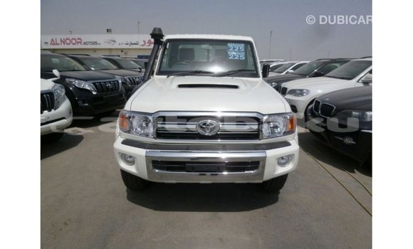 Buy Import Toyota Land Cruiser White Car in Import - Dubai in Abseron Buy Import Toyota Land Cruiser White Car in Import - Dubai in Abseron