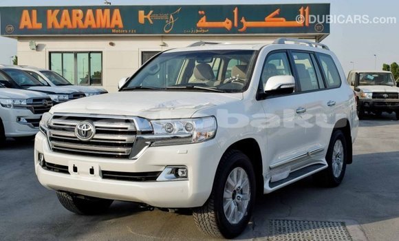 Buy Import Toyota Land Cruiser White Car in Import - Dubai in Abseron Buy Import Toyota Land Cruiser White Car in Import - Dubai in Abseron