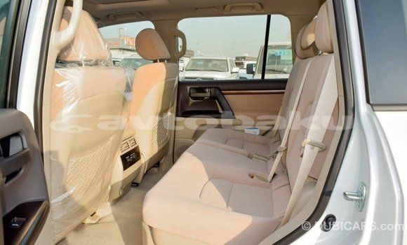 Buy Import Toyota Land Cruiser White Car in Import - Dubai in Abseron Buy Import Toyota Land Cruiser White Car in Import - Dubai in Abseron