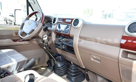 Buy Import Toyota Land Cruiser Beige Car in Import - Dubai in Abseron Buy Import Toyota Land Cruiser Beige Car in Import - Dubai in Abseron