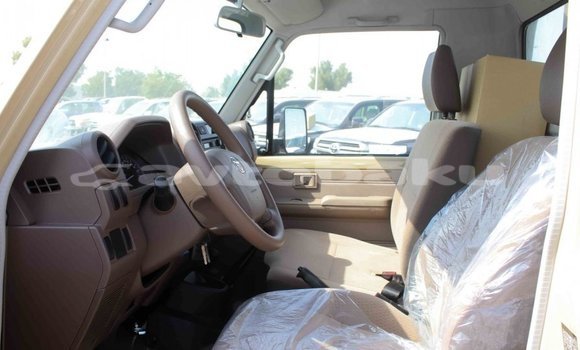 Buy Import Toyota Land Cruiser Beige Car in Import - Dubai in Abseron Buy Import Toyota Land Cruiser Beige Car in Import - Dubai in Abseron