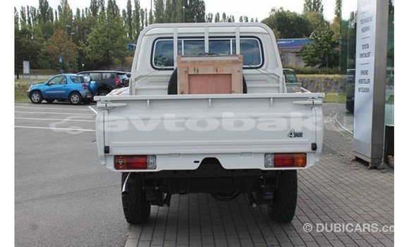 Buy Import Toyota Land Cruiser White Car in Import - Dubai in Abseron Buy Import Toyota Land Cruiser White Car in Import - Dubai in Abseron