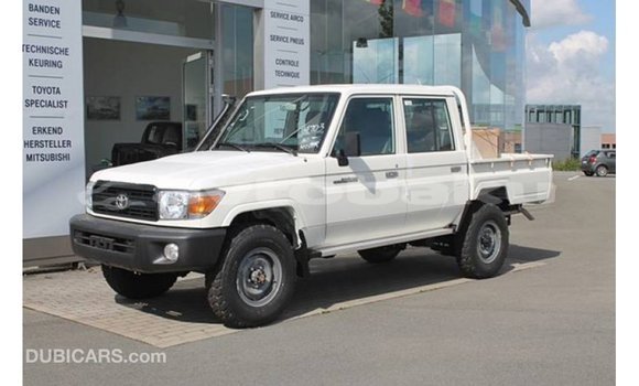 Buy Import Toyota Land Cruiser White Car in Import - Dubai in Abseron Buy Import Toyota Land Cruiser White Car in Import - Dubai in Abseron
