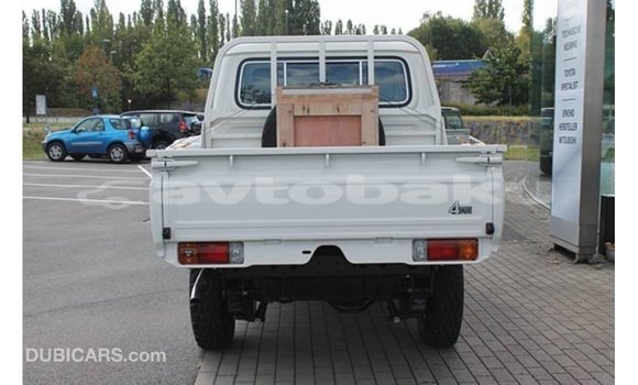 Buy Import Toyota Land Cruiser White Car in Import - Dubai in Abseron Buy Import Toyota Land Cruiser White Car in Import - Dubai in Abseron