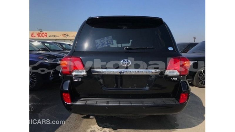 Big with watermark toyota land cruiser abseron import dubai 2422