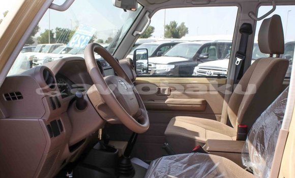 Buy Import Toyota Land Cruiser Beige Car in Import - Dubai in Abseron Buy Import Toyota Land Cruiser Beige Car in Import - Dubai in Abseron