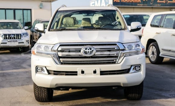 Buy Import Toyota Land Cruiser White Car in Import - Dubai in Abseron Buy Import Toyota Land Cruiser White Car in Import - Dubai in Abseron