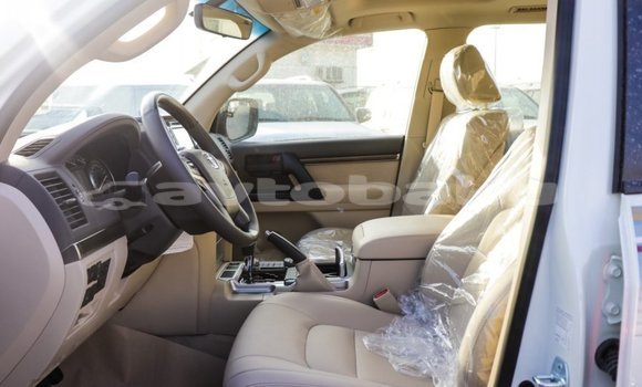 Buy Import Toyota Land Cruiser White Car in Import - Dubai in Abseron Buy Import Toyota Land Cruiser White Car in Import - Dubai in Abseron