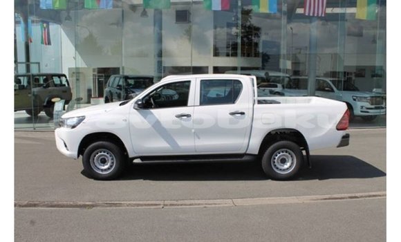 Buy Import Toyota Hilux White Car in Import - Dubai in Abseron Buy Import Toyota Hilux White Car in Import - Dubai in Abseron