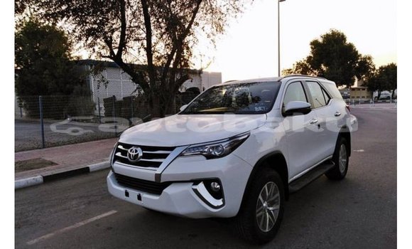 Buy Import Toyota Fortuner White Car in Import - Dubai in Abseron Buy Import Toyota Fortuner White Car in Import - Dubai in Abseron