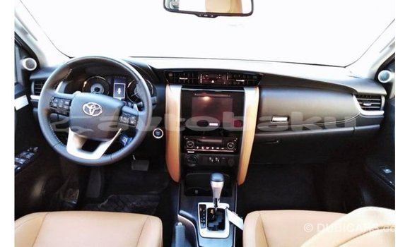 Buy Import Toyota Fortuner White Car in Import - Dubai in Abseron Buy Import Toyota Fortuner White Car in Import - Dubai in Abseron