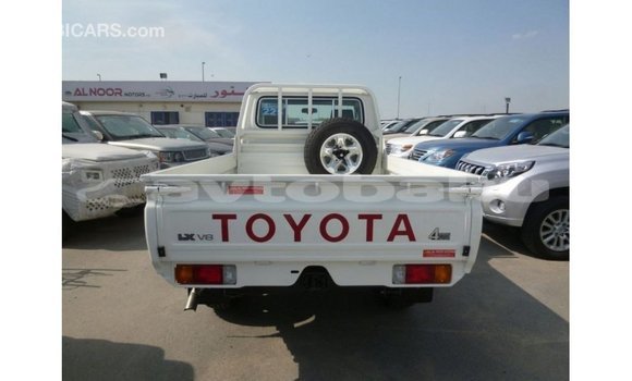 Buy Import Toyota Land Cruiser White Car in Import - Dubai in Abseron Buy Import Toyota Land Cruiser White Car in Import - Dubai in Abseron