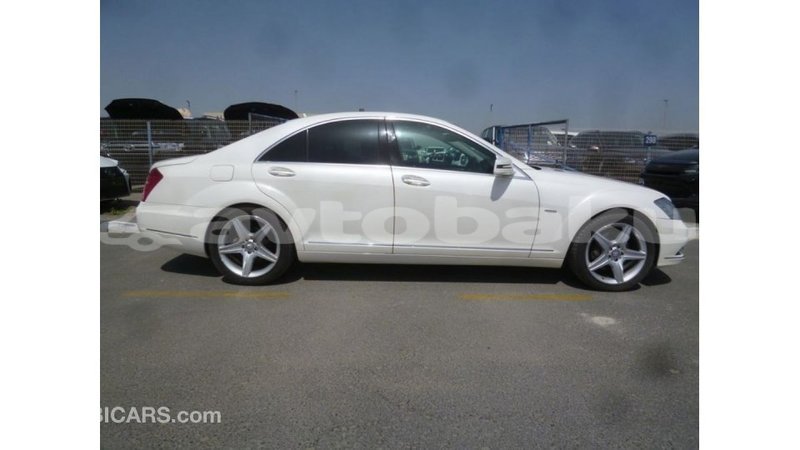 Big with watermark mercedes benz 190 abseron import dubai 2470