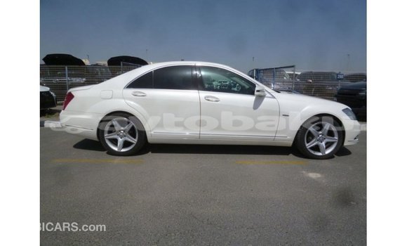 Buy Import Mercedes-Benz 190 White Car in Import - Dubai in Abseron Buy Import Mercedes-Benz 190 White Car in Import - Dubai in Abseron