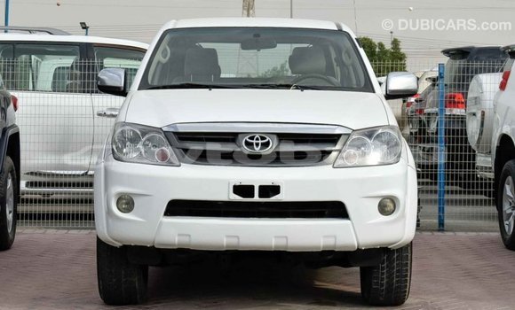Buy Import Toyota Fortuner White Car in Import - Dubai in Abseron Buy Import Toyota Fortuner White Car in Import - Dubai in Abseron