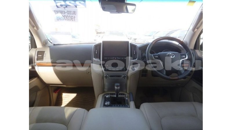 Big with watermark toyota land cruiser abseron import dubai 2473