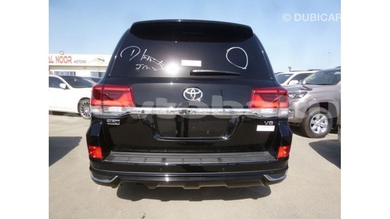 Big with watermark toyota land cruiser abseron import dubai 2473