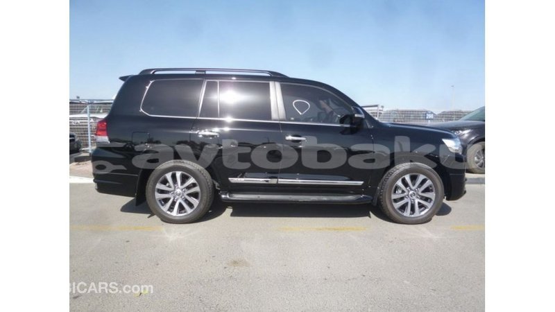 Big with watermark toyota land cruiser abseron import dubai 2473