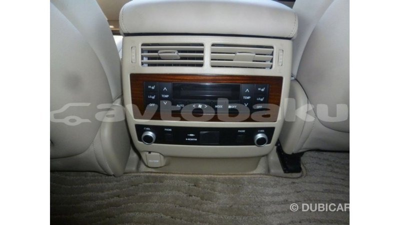 Big with watermark toyota land cruiser abseron import dubai 2473