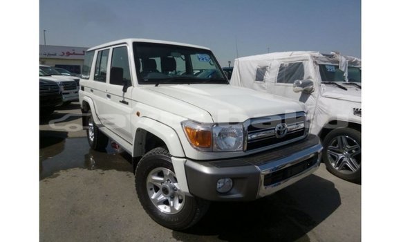 Buy Import Toyota Land Cruiser White Car in Import - Dubai in Abseron Buy Import Toyota Land Cruiser White Car in Import - Dubai in Abseron