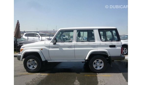 Buy Import Toyota Land Cruiser White Car in Import - Dubai in Abseron Buy Import Toyota Land Cruiser White Car in Import - Dubai in Abseron