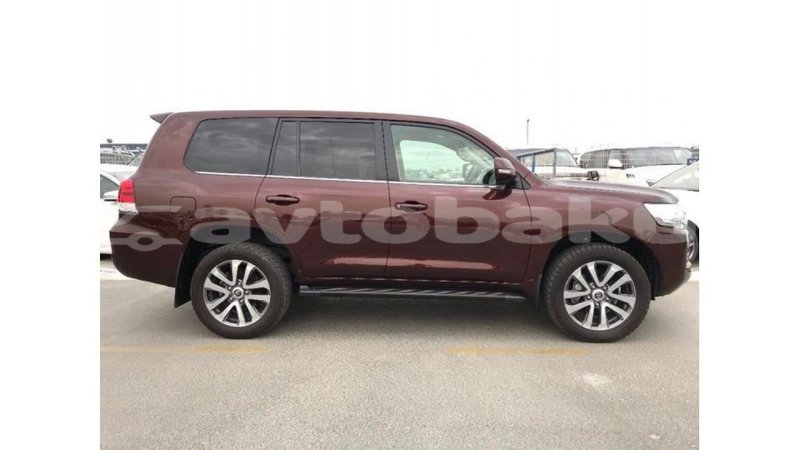 Big with watermark toyota land cruiser abseron import dubai 2476