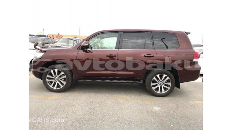 Big with watermark toyota land cruiser abseron import dubai 2476