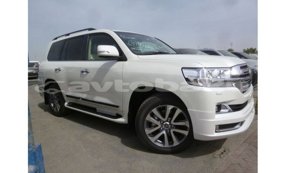 Buy Import Toyota Land Cruiser White Car in Import - Dubai in Abseron Buy Import Toyota Land Cruiser White Car in Import - Dubai in Abseron