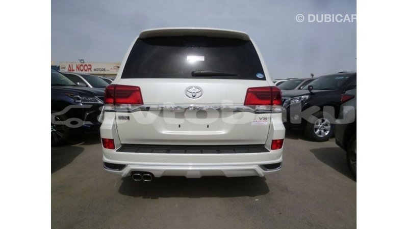 Big with watermark toyota land cruiser abseron import dubai 2477