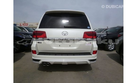Buy Import Toyota Land Cruiser White Car in Import - Dubai in Abseron Buy Import Toyota Land Cruiser White Car in Import - Dubai in Abseron