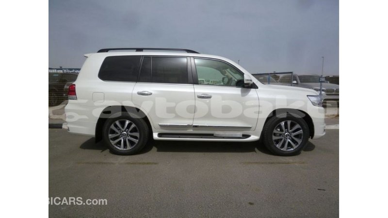 Big with watermark toyota land cruiser abseron import dubai 2477