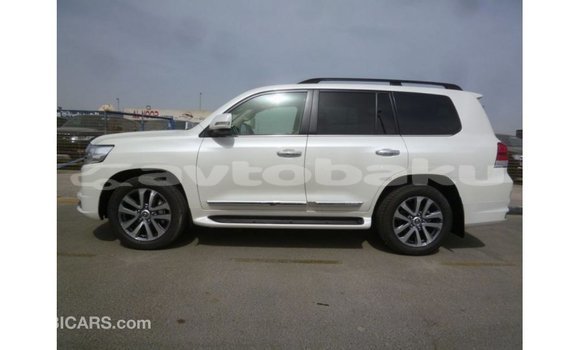 Buy Import Toyota Land Cruiser White Car in Import - Dubai in Abseron Buy Import Toyota Land Cruiser White Car in Import - Dubai in Abseron
