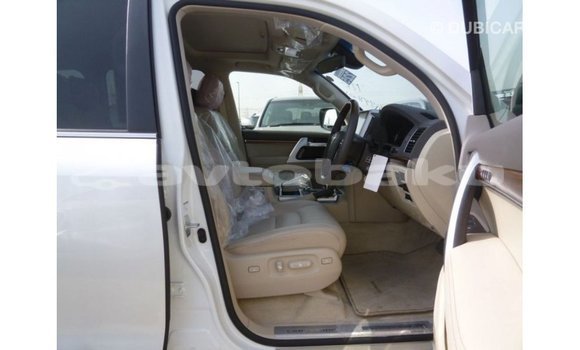 Buy Import Toyota Land Cruiser White Car in Import - Dubai in Abseron Buy Import Toyota Land Cruiser White Car in Import - Dubai in Abseron