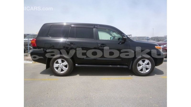 Big with watermark toyota land cruiser abseron import dubai 2482