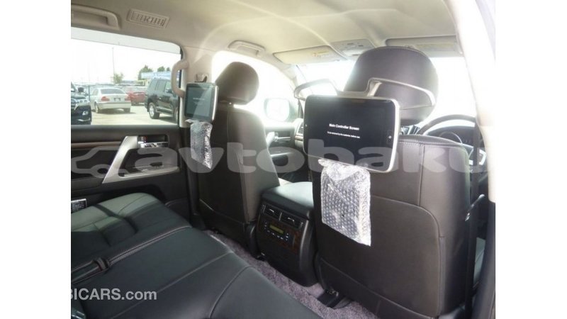 Big with watermark toyota land cruiser abseron import dubai 2482