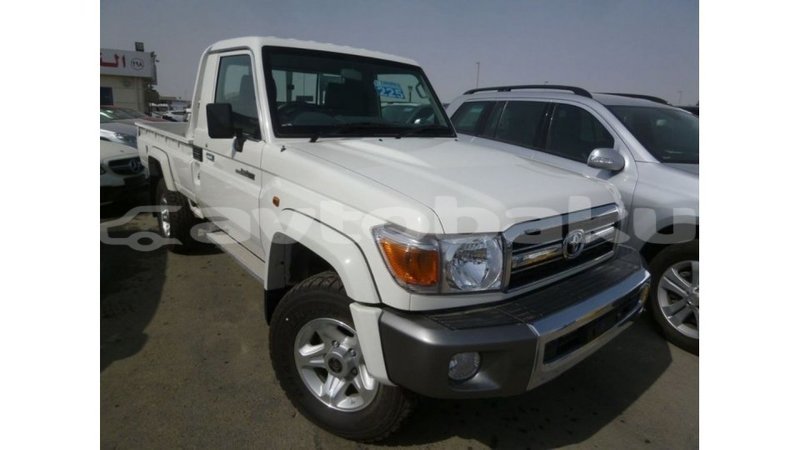 Big with watermark toyota land cruiser abseron import dubai 2483