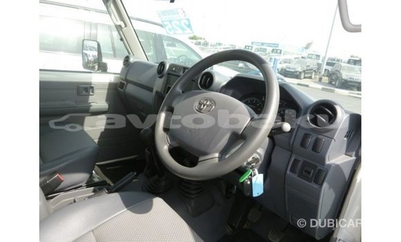 Buy Import Toyota Land Cruiser White Car in Import - Dubai in Abseron Buy Import Toyota Land Cruiser White Car in Import - Dubai in Abseron