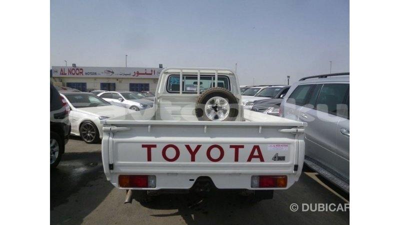 Big with watermark toyota land cruiser abseron import dubai 2483